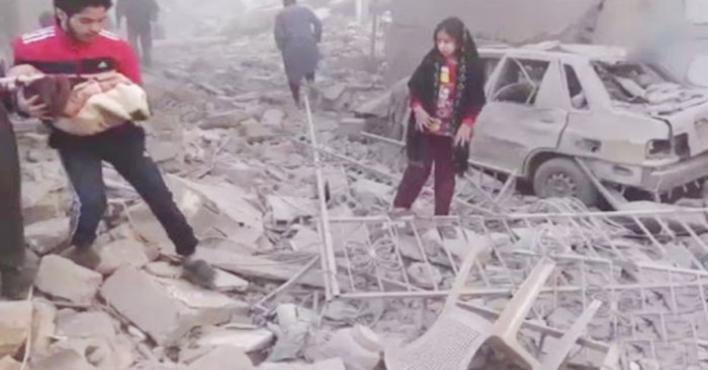 المرصد السوري لحقوق الانسان: مقتل العشرات بقصف جوي قرب دير الزور